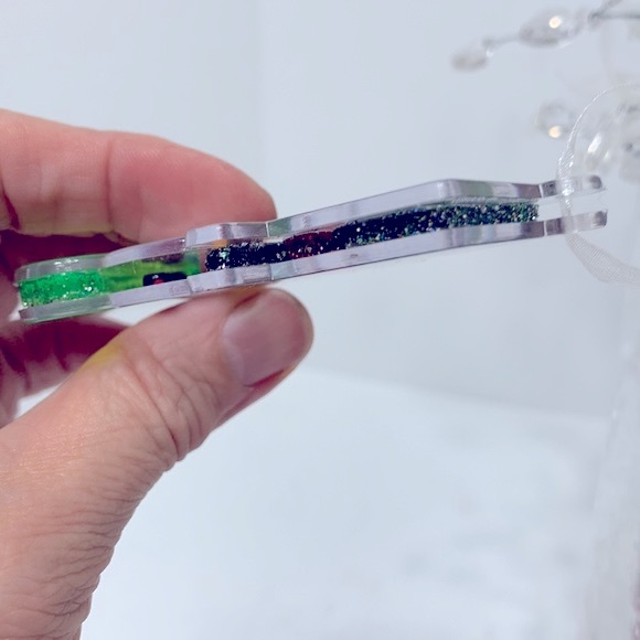 Snowman lucite ornament - Picture 7 of 14